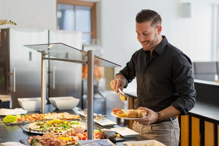 7 Tips Makan di Resto 'All You Can Eat' Supaya Maksimal dan Tak Rugi