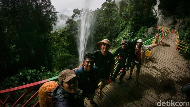 Air terjun di Riau.