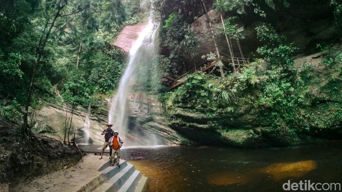Air terjun di Riau.