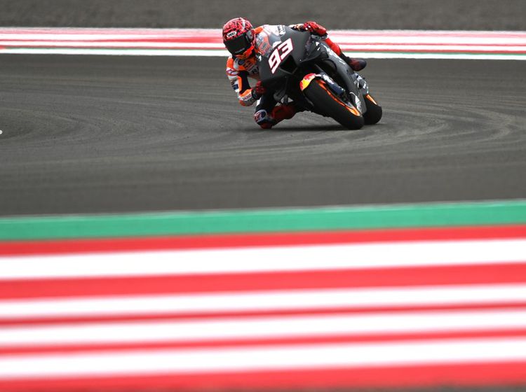 Foto: Rider MotoGP Kotor-kotoran di Tes Mandalika
