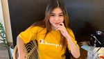 Anastasya Khosasih, Selebgram Seksi yang Hobi Jajan Kaki Lima