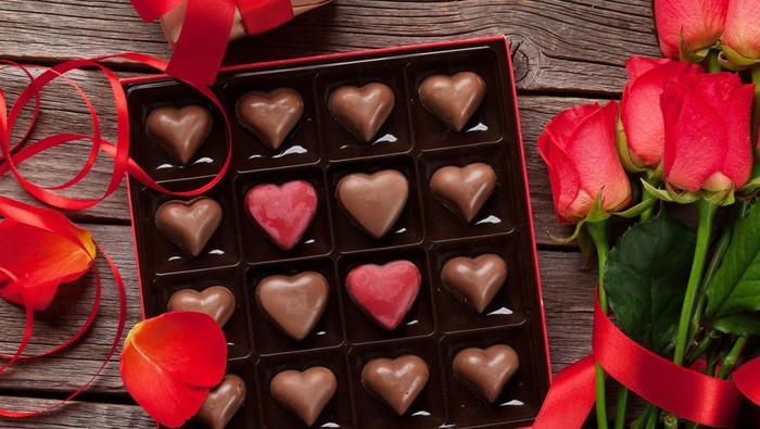 Arti coklat di Hari Valentine perlu diketahui sebelum kamu memberikannya kepada orang tersayang. Hal ini juga berkaitan erat dengan momen hari kasih sayang.
