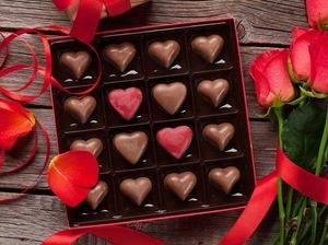 20 Ucapan Hari Valentine Romantis Buat Update di WhatsApp