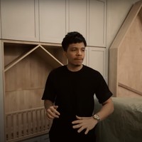 Persiapan di kamar baby A itu belum benar-benar selesai, baru sekitar 30 hingga 40%. Nantinya kamar tersebut akan lebih lengkap. Akan ada karpet dan tempat tidur yang dibuat khusus. Foto: YouTube/AH