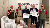 Direktur Eksekutif NU Care-LAZISNU, Abdur Rouf menuturkan bahwa penyaluran bantuan tersebut merupakan kerja sama berbagai pihak untuk membantu pengungsi Palestina.