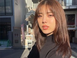 Foto: Model Androgini Idegami Baku, Pria dengan Kecantikan Seperti Wanita