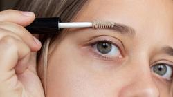 Alis Natural Bak Tanpa Makeup Jadi Tren Kecantikan 2026, Ini Tekniknya