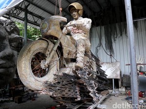 Sirkuit Mandalika Makin Cantik, Ada Patung Jokowi Naik Motor