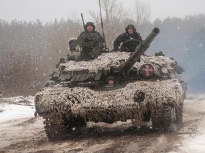 Intip Peralatan Perang Ukraina yang Bersiap Hadapi Invasi Rusia