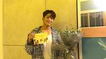 Pesona Kim Min Kyu, Aktor Snowdrop Ganteng Berlesung Pipi