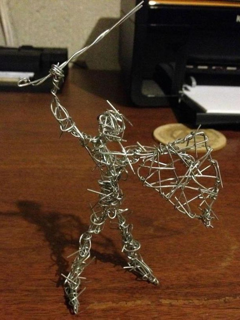 Bosan tidak melulu berdampak buruk, seperti yang satu ini. Nampaknya kebosanan justru menghasilkan banyak kreativitas yang bisa bikin tertawa. Lihat deh, Jumat, (11/2/2022).