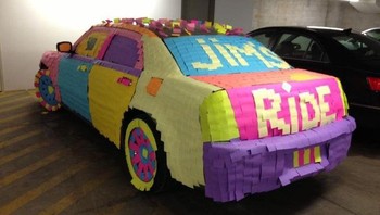 Kalau ini sih kelewat kreatif, mobil siapa ya ini? haha... dok. Brightside