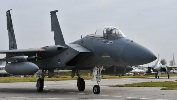 Departemen Luar Negeri AS menyetujui rencana penjualan jet tempur F-15 ke Indonesia. Jet tempur buatan AS ini memiliki beragam keunggulan. Apa saja?