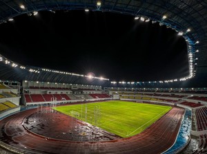 RI Wajibkan Vaksin Booster untuk yang Ingin Nonton Olahraga di Stadion