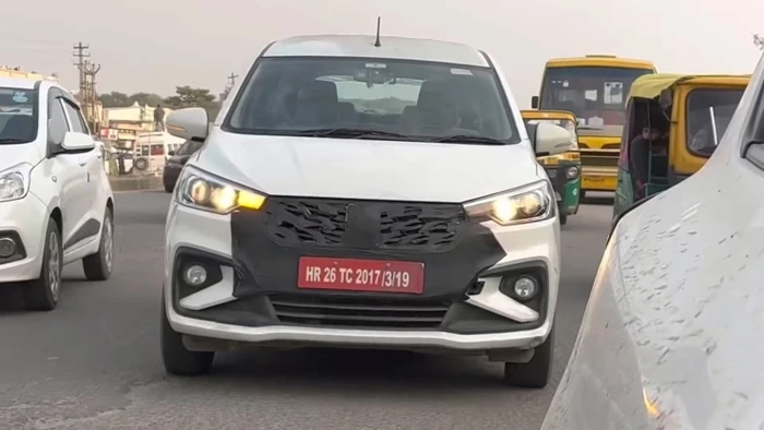 Penampakan mobil diduga Ertiga Facelift