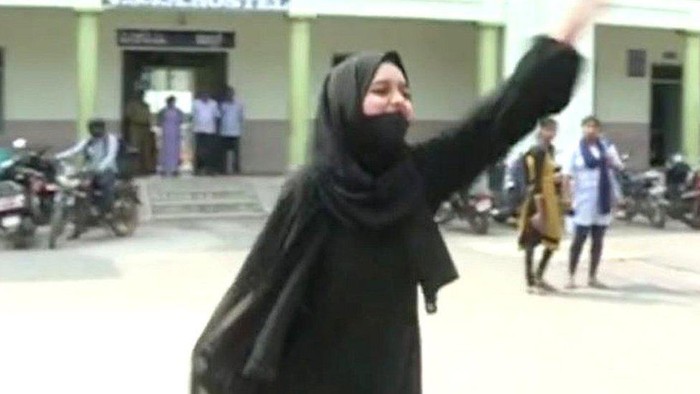 Perempuan Muslim India yang menjadi wajah perlawanan larangan berjilbab di sekolah - Saya hanya membela hak saya