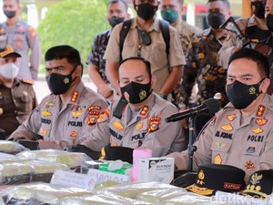 30 Kg Sabu Diamankan di Riau, Kapolda Minta Bandarnya Dikejar!