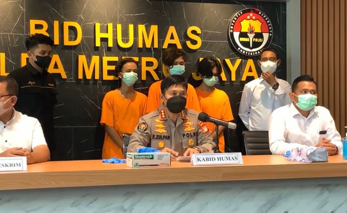 Polisi merilis pengeroyokan ABG sedang cari kucing malah diteriaki maling di Bekasi