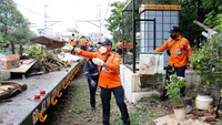 Eva mengatakan penertiban itu sesuai Pasal 178 Undang Undang Nomor 23 Tahun 2007 tentang Perkeretaapian.