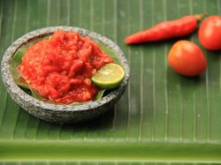 3 Resep Sambal Khas Sunda Paling Populer yang Bikin Nambah Nasi Terus