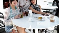 Pihak Ririn kini masih menunggu itikad baik dari Aldi untuk memenuhi kewajiban yang berkaitan dengan anak-anak mereka. Foto: Instagram @ririndwiariyanti