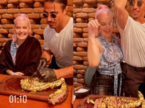 Salt Bae Sajikan Steak Lapis Emas untuk Anne Marie