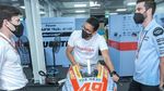 Momen Sandiaga Uno Tinjau Tes Pramusim MotoGP Mandalika