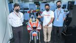 Momen Sandiaga Uno Tinjau Tes Pramusim MotoGP Mandalika