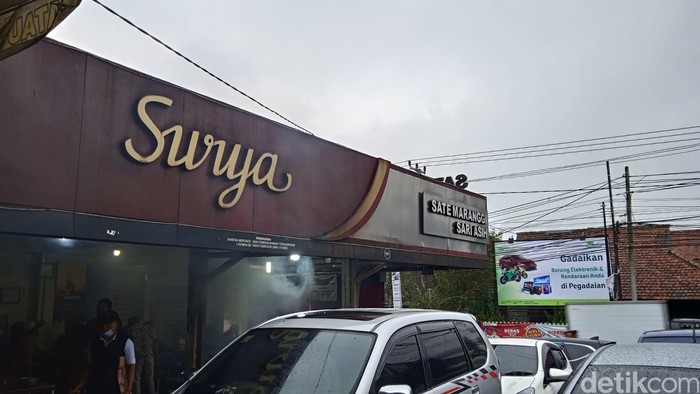 Sate Maranggi Sari Asih: Gurih Juicy Sate Maranggi dengan Paduan Lemak Sapi dan Sambal Oncom