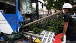 Begini Kondisi Bus TransJakarta Usai Tabrak Pembatas Jalan di Jaktim