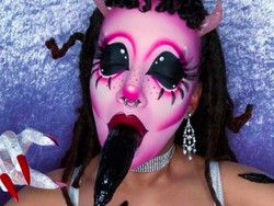 8 Foto Penampilan Wanita Mirip Boneka Setan, Bikin Merinding