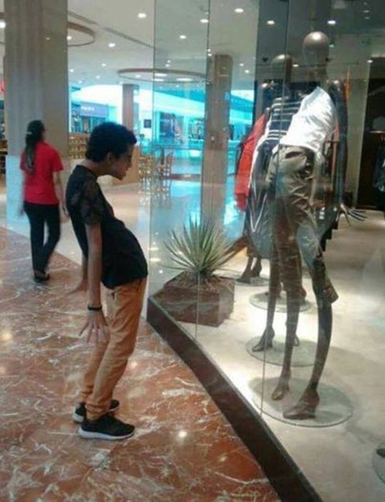 Aksi kocak bocah
