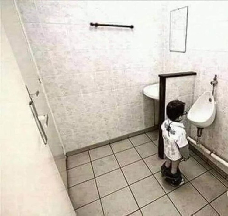 Aksi kocak bocah