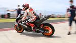Aksi Pebalap Jajal Sirkuit Mandalika di Hari Kedua Tes MotoGP