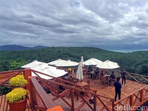 Lihat yang Hijau-hijau Sambil Makan Durian? Ini Tempatnya