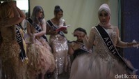Jika para wanita memiliki Miss Indonesia hingga Putri Indonesia para transpuan pun memiliki ajang bergengsi serupa, ajang bernama Pesona Putri Transpuan ini telah rutin digelar sejak tahun 2000. Meski sudah berjalan 22 tahun tapi hingga kini ajang tersebut masih harus bersifat tertutup guna menghindari kejadian yang tidak diinginkan Padahal acara itu bentuk apresiasi bagi para transpuan yang ingin mengekspresikan dirinya dan ajang untuk menunjukkan prestasi.