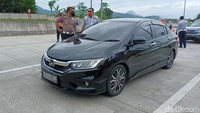 Ganjil genap ini dilaksanakan di dua titik yaitu gerbang keluar tol Saroja dan gerbang keluar tol Cileunyi.