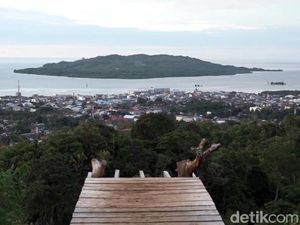 Sedang Hits di Mamuju, Kafe-Villa di Bukit dengan Panorama yang Instagramable