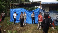Kuburan yang dibongkar berada di dua lokasi terpisah. Satu kuburan berada di Kelurahan Sawit Seberang dan satunya lagi di Desa Purwobinangun, Kecamatan Sei Bingai, Kabupaten Langkat. (Foto: Datuk Haris Molana-detikcom)
