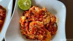 Enaknya Nagih! Pecak Gurame dan Sambal Ganja di Saung H Amir