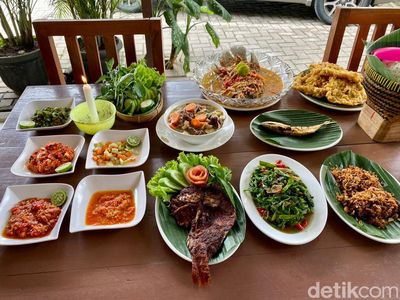 Enaknya Nagih! Pecak Gurame dan Sambal Ganja di Saung H Amir