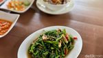 Enaknya Nagih! Pecak Gurame dan Sambal Ganja di Saung H Amir