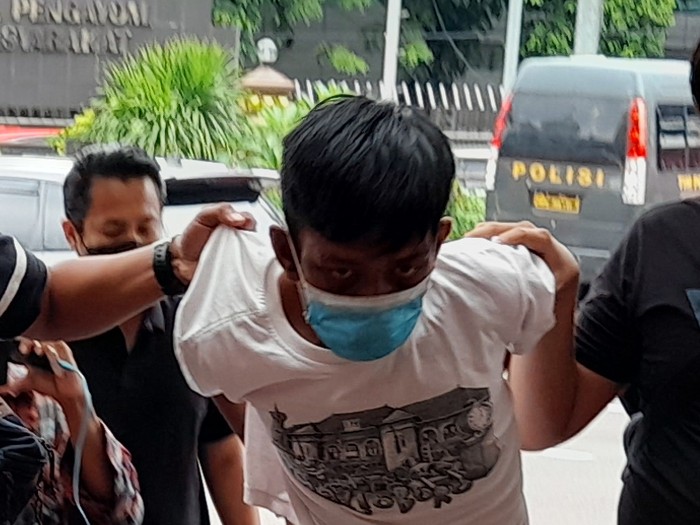Tampang pembunuh pria di TPU Kober, Jaksel (Marteen-detikcom)