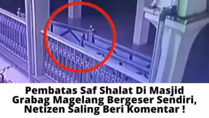 Tangkapan layar pembatas saf masjid di Magelang bergerak sendiri.