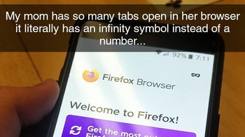 Tab-nya udah bukan bertuliskan angka lagi tapi lambang infinity. Foto: minidude22 via Bored Panda