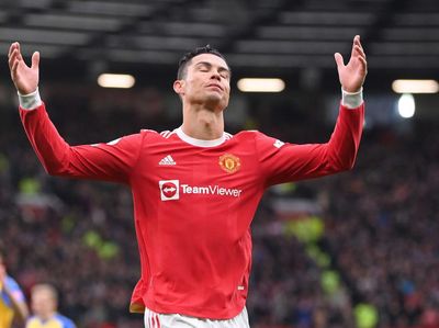 10 Pesepakbola Ini Follower-nya Banyak Akun Bodong, Ronaldo No.1