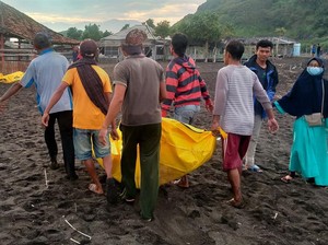 Februari: Ritual Maut Pantai Payangan Jember-Drama Perampokan Guru SD