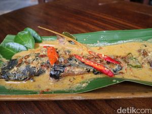 Gurih! Mangut Lele Asap Khas Bantul Kini Ada di Kudus