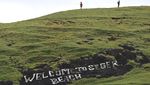 Lihat Lagi Saat Warga Naik Bukit Demi Nonton Tes MotoGP Mandalika