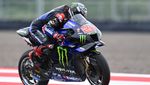 Lihat Lagi Saat Warga Naik Bukit Demi Nonton Tes MotoGP Mandalika
